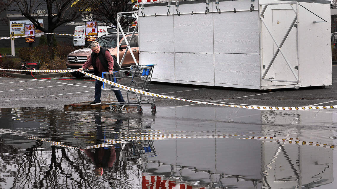 New Year’s fireworks sales begin in the Tri-Cities. Here’s where to buy them