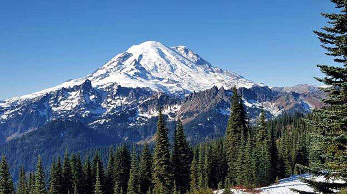 Mount Rainier from the Naches Peak Trail.