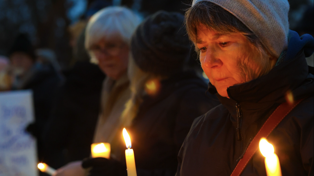 Hundreds gathered in Richland to honor an ICU nurse killed by federal agents in Minnesota.