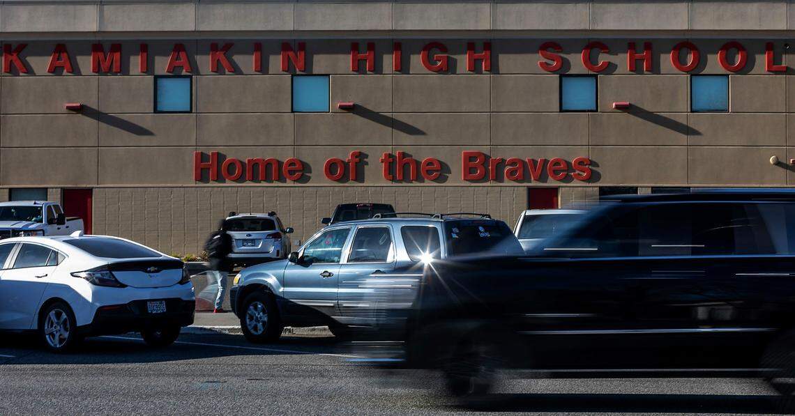 Two brothers in West Florida are being lauded as heroes thousands of miles away from their home for tipping off FBI officials to a planned attack at a Tri-Cities high school. 