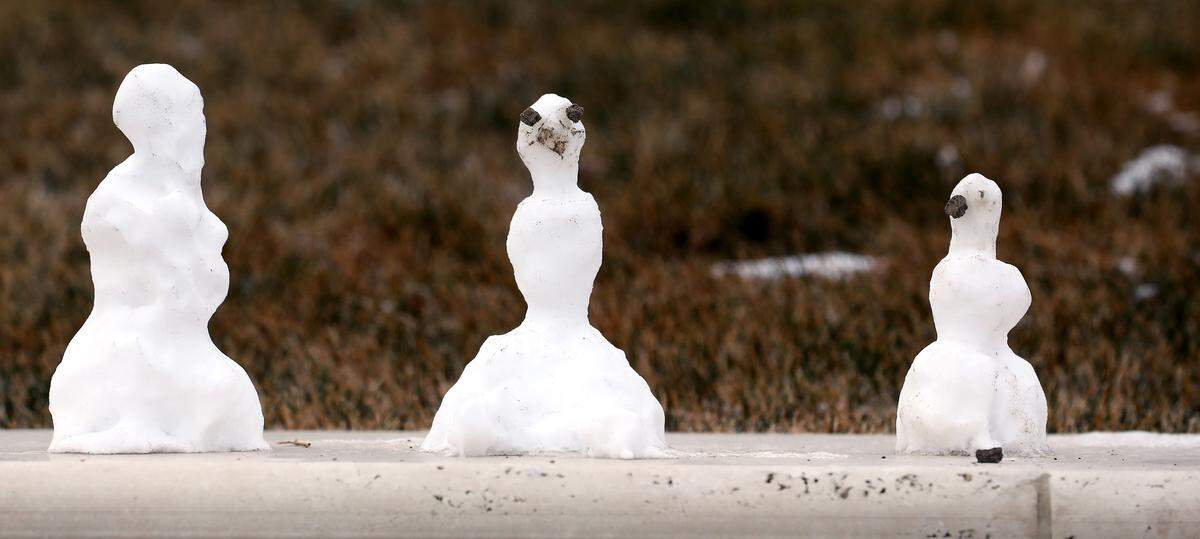 These small snow sculptures, on a retaining wall at the intersection of West 26th Avenue and South Irving Street in Kennewick, have survived since the last snowfall. There’s an opportunity for more to be built because the Tri-Cities is under a winter weather advisory through Friday afternoon with 2 to 4 inches of snow expected by the National Weather Service.
