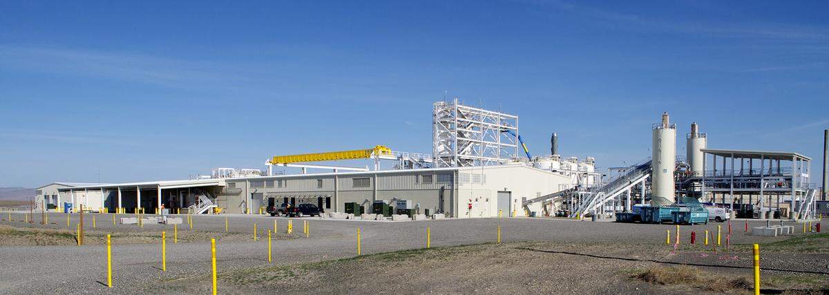 The 200 West Pump and Treat Facility in the center of the Hanford nuclear reservation removes multiple types of contaminants from groundwater, including different types of radioactive and volatile organic pollutants.