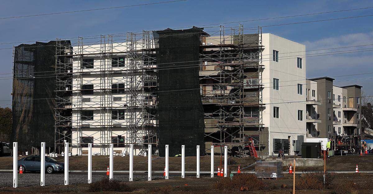 RMM Group LLC is building a 60-unit, four-story wood framed apartment building called Terrace Heights Apartments on a 2.4-acre property on the northeast corner of Road 68 and Argent Road in West Pasco.