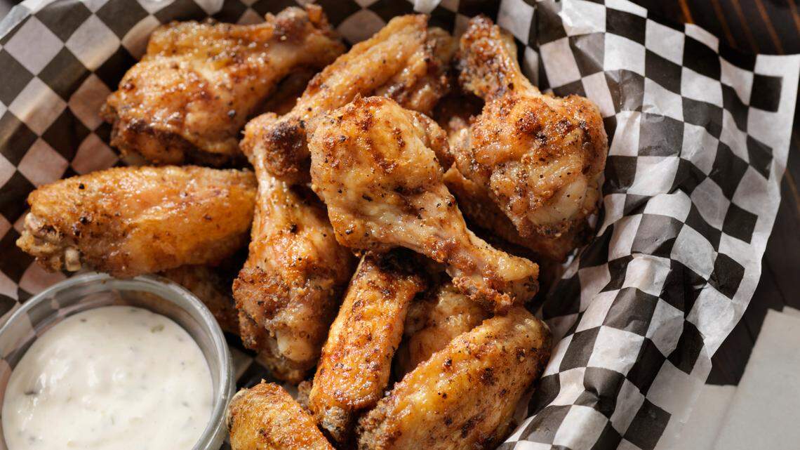 Raw meat too warm, moldy food: Latest Tri-Cities-area restaurant inspections