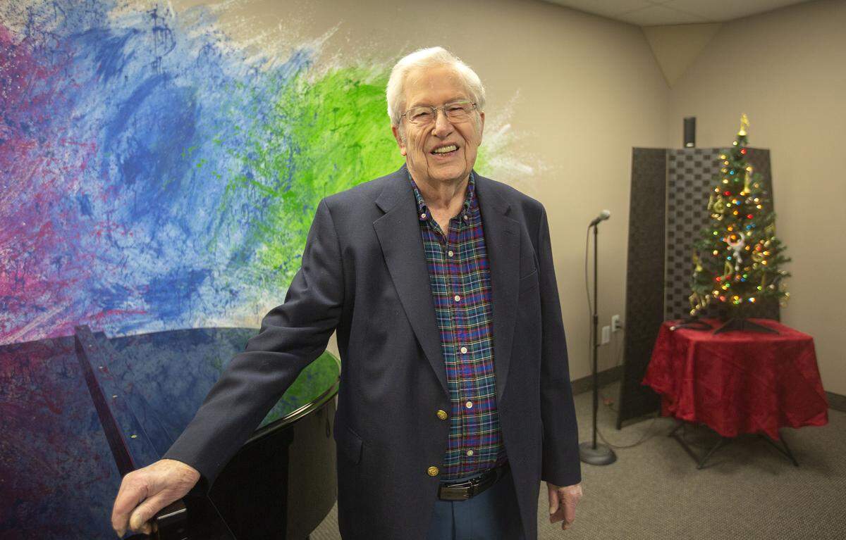 Alan Barnett will sing on Sunday at The Emerald of Siam in Richland at 4 p.m. during Opera @ The Emerald.