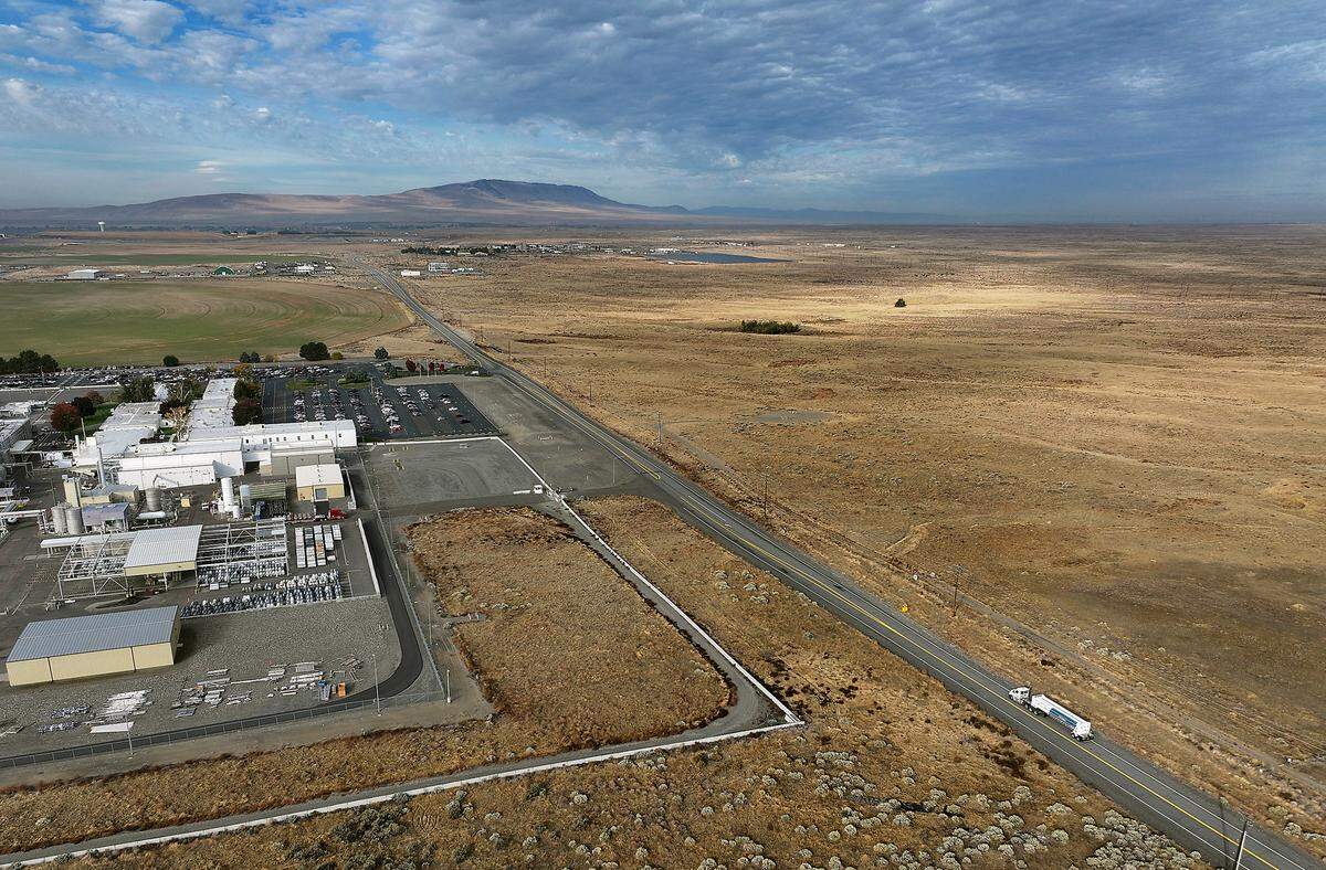 Atlas Agro North America is proposing a $500 million data center on land next to its proposed $1.5 billion fertilizer plant along Horn Rapids Road in north Richland, near Framatome.