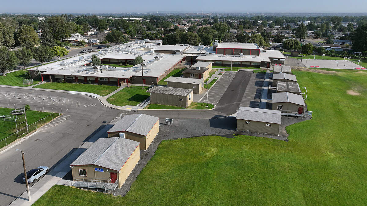 ‘Needs to be addressed.’ Inside Kennewick’s oldest, cramped middle school