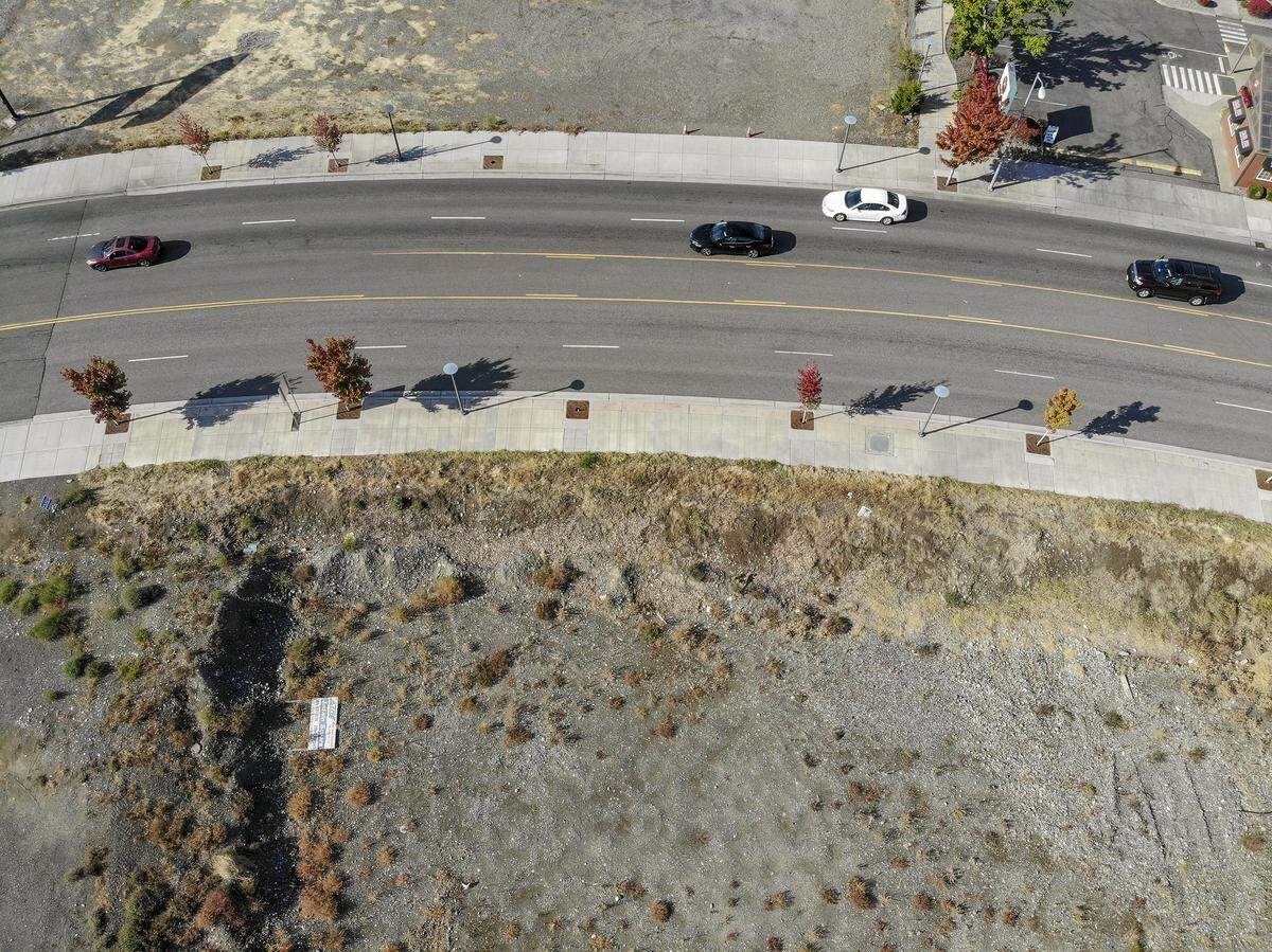 The developer, Boost Build, expects to break ground by the end of the year at Richland’s infamous pit, at 650 George Washington Way. The 106-unit project, called Park Place will be a mid-rise apartment complex with underground parking and street-level retail near Howard Amon Park.