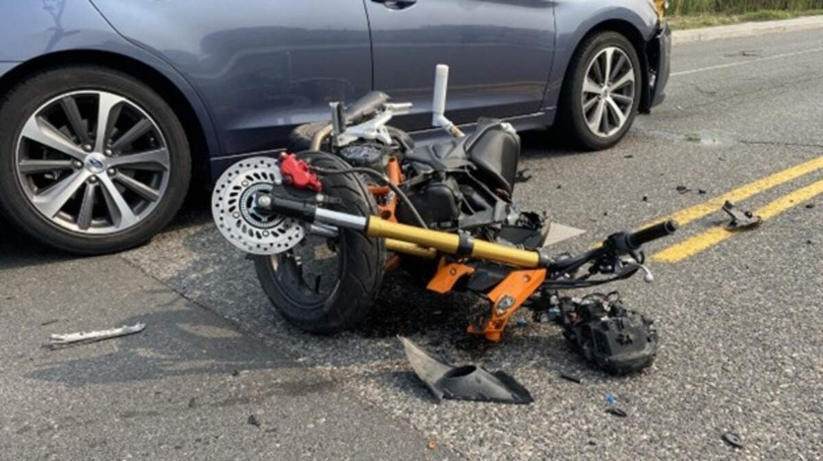 A bike rider allegedly ran a red light and got into a serious crash in south Richland, police say.