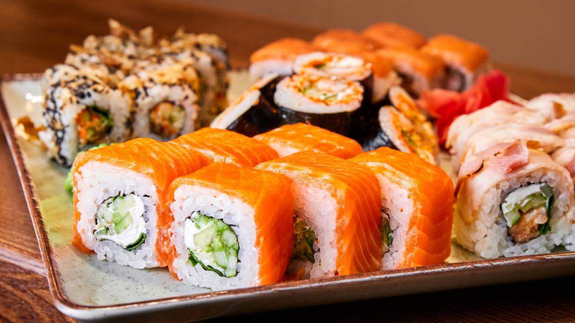 3 restaurants and a market fail food safety inspections in Tri-Cities