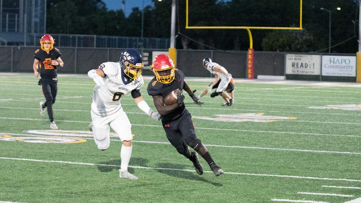Kamiakin defeated Southridge 28-2 in Week 3 of MCC games.