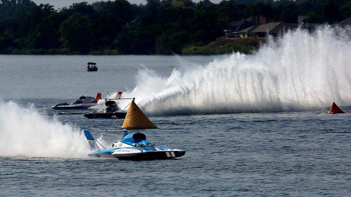 After brutal week for hydroplanes, 1 pulls off perfect weekend to claim the Columbia Cup