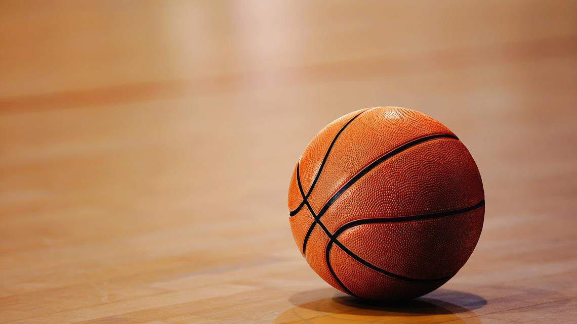 Richland boys, Chiawana girls lead MCC teams vying for state basketball tournament berths