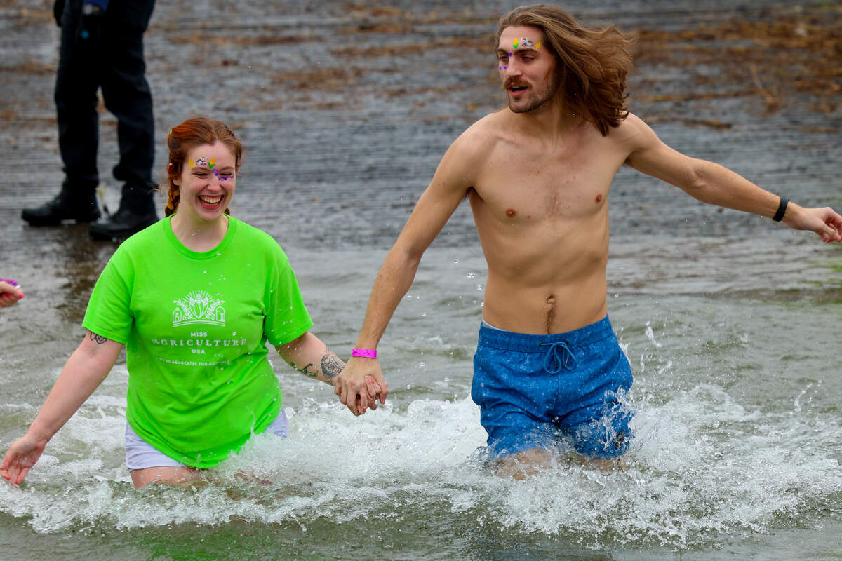 More 500 people jumped into the Columbia River during the 2026 Polar Plunge fundraiser for Special Olympics Washington.
