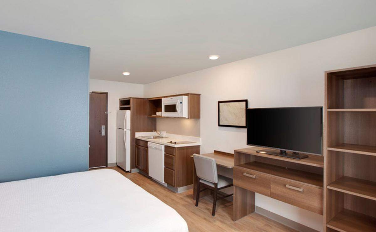 A $7 million project wrapped up with WoodSpring Suites Tri-Cities opening off Highway 240 and Columbia Center Boulevard.