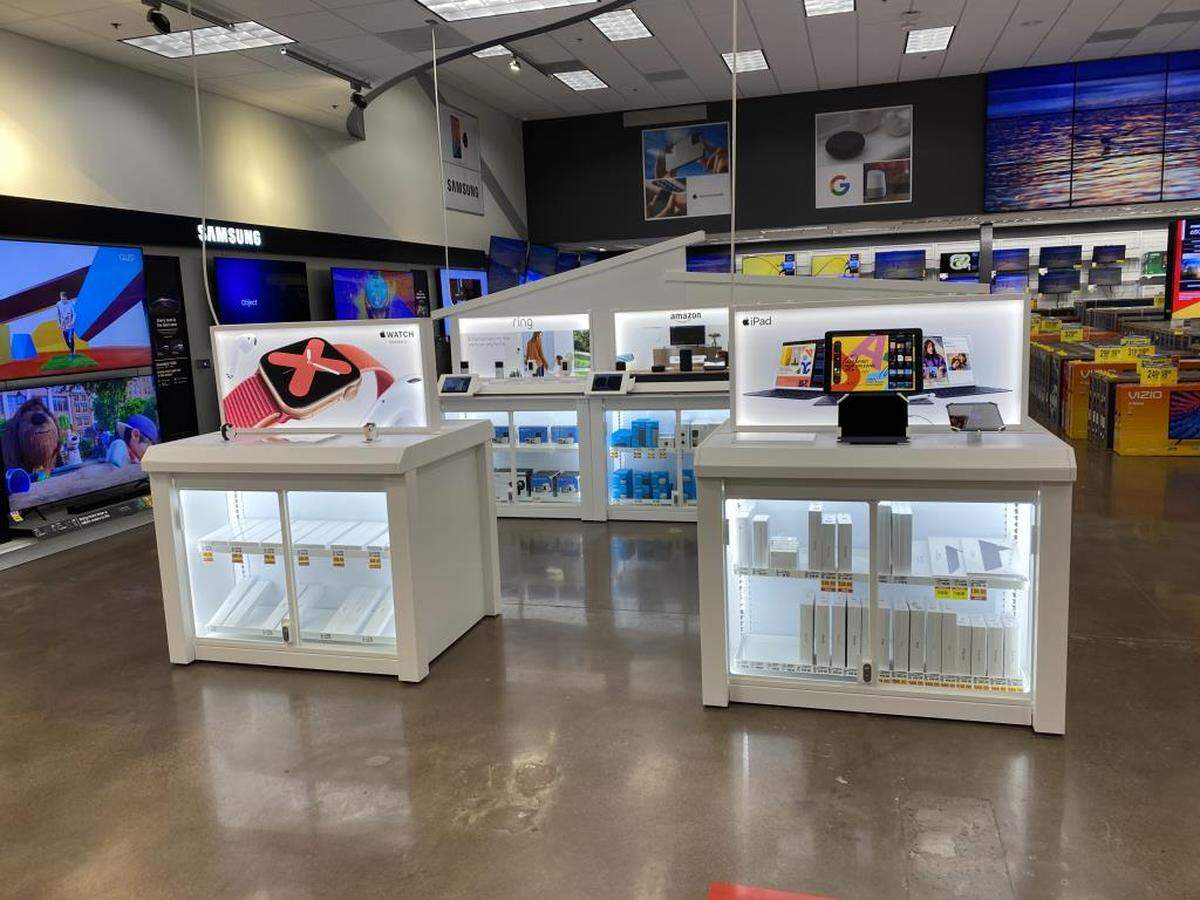 A remodel of the Fred Meyer on 10th Avenue in Kennewick will include an overhaul of the electronics department to have freestanding tables, displays and end caps.