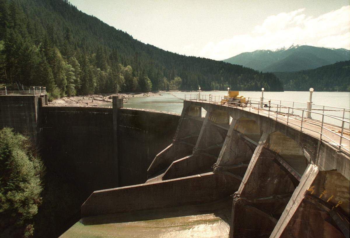 The Elwa Dam in Olympic National Park near Port Angeles, Wash., is shown before it was removed.