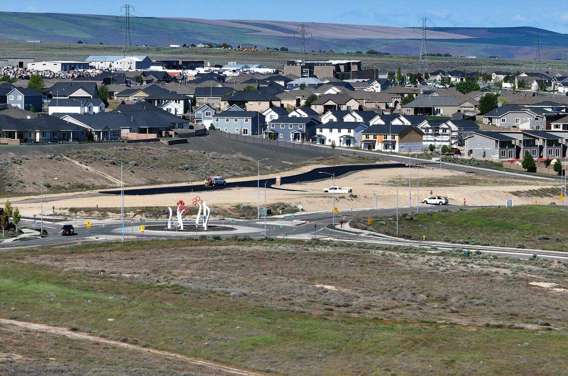 A new Veterans Affairs clinic is planned to be built in this lot in the 3800 block of Plaza Way near the Ridgeline Drive roundabout in Kennewick.