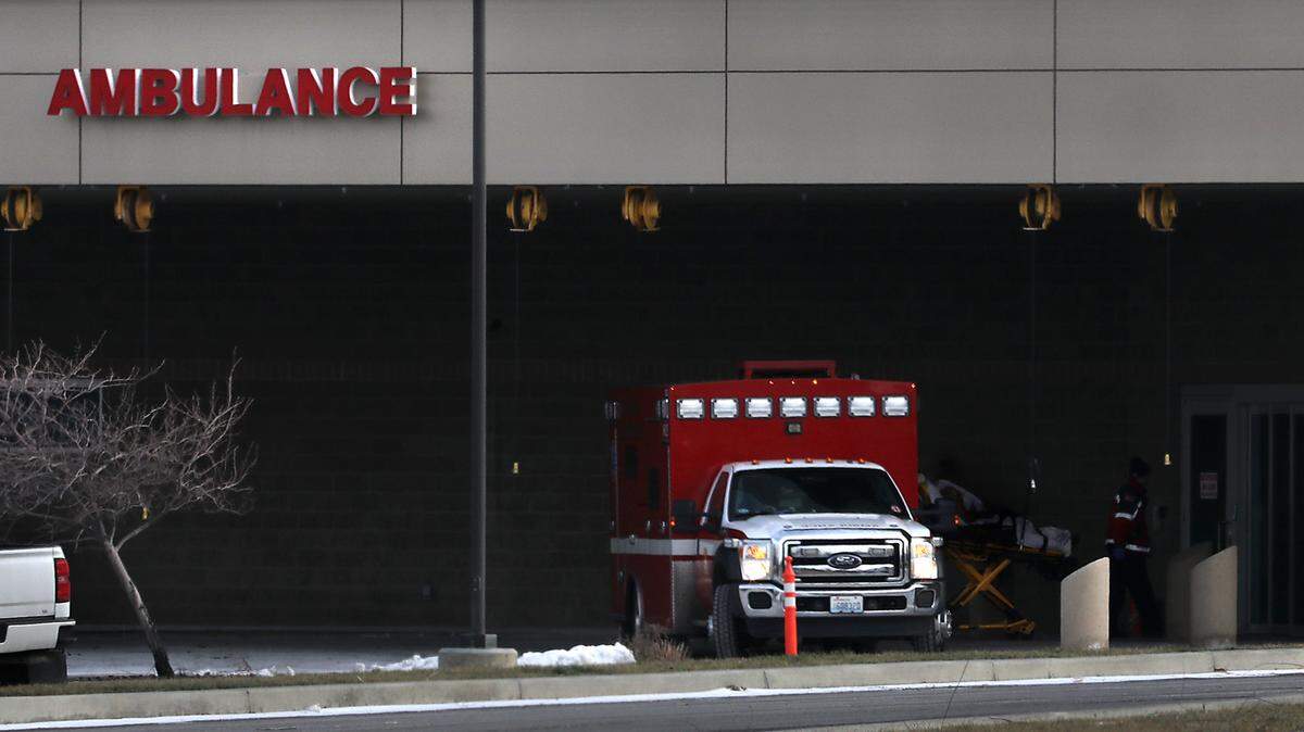 A Kennewick Fire Department ambulance arrives with a patient at Trio Southridge Hospital in Kennewick.