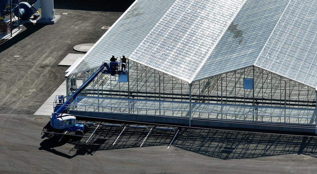 The city of Kennewick has completed a $43 million biosolids treatment plant at the wastewater facility in east Kennewick.