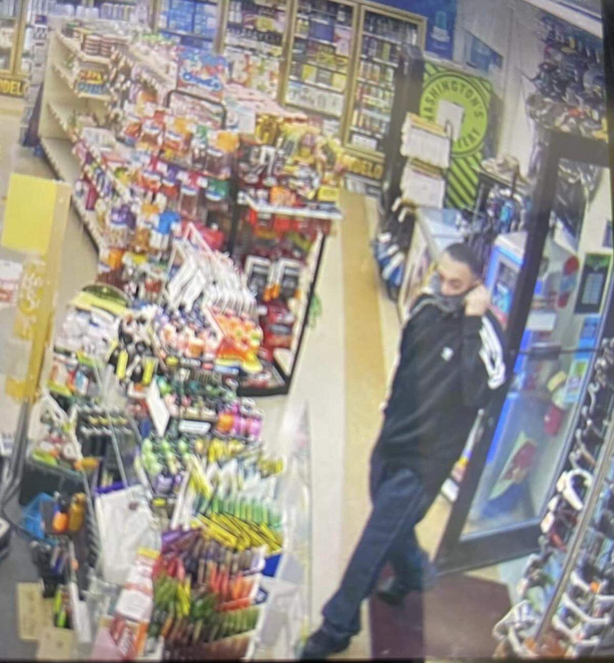 Juan Mendez is accused of robbing a Pasco convenience store at knifepoint in late September.
