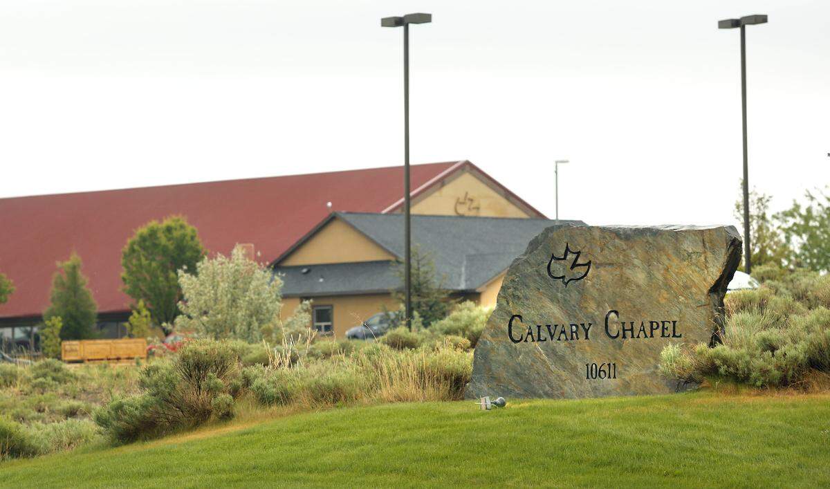 The Tri-Cities Calvary Chapel church on West Clearwater Avenue in Kennewick resumed holding in-person church services over the weekend, apparently drawing hundreds of people.