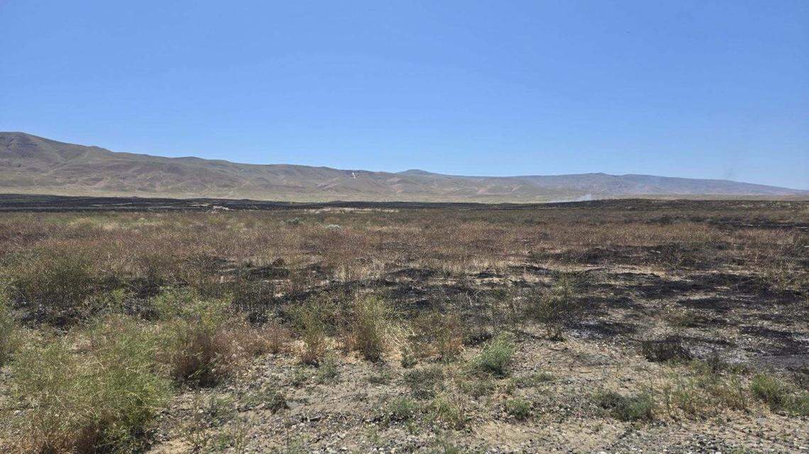 Update: National monument fire 90% contained near Rattlesnake Mountain on Hanford site