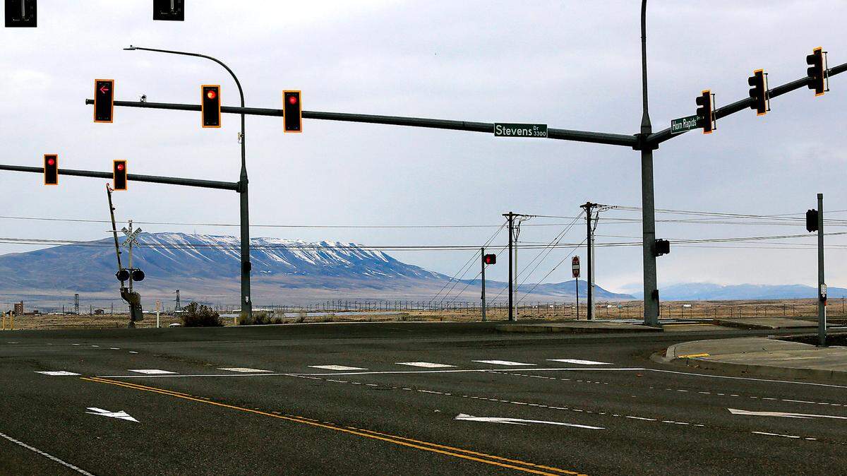 Cenate, a Norwegian company that makes anode materials for lithium-ion batteries, has narrowed search for new factory site to Richland, and Butte, MT.