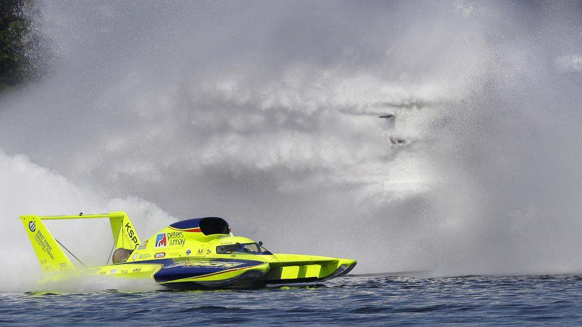 Chiawana’s Kobe Young signs with Boise State to play hoops — maybe football too