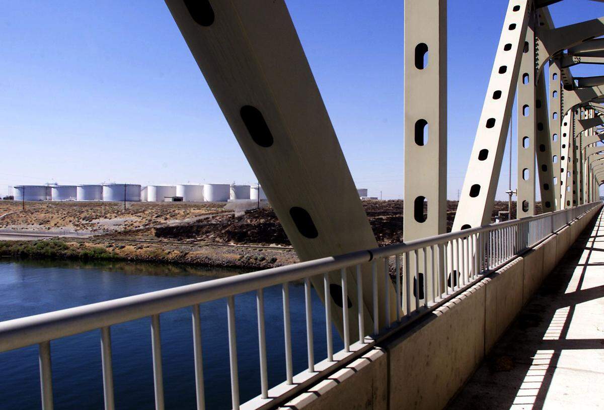 Tidewater Terminal Company has received $3.1 million in federal matching funds to complete a new biodiesel distribution hub at their Snake River Terminal in Pasco.