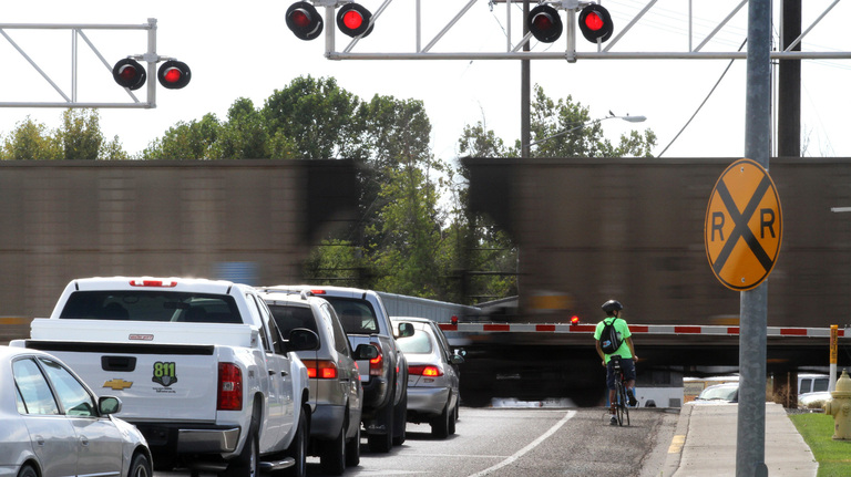 Are Kennewick drivers spending more time waiting on long, slow trains?