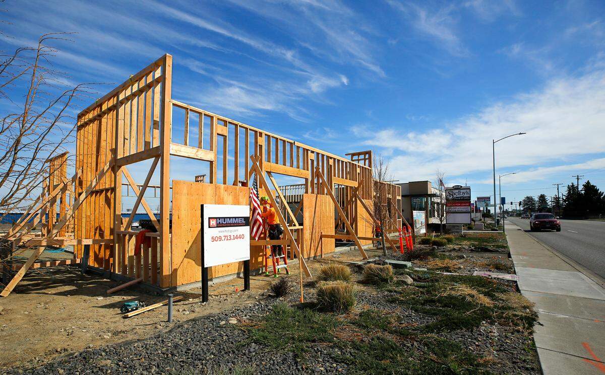 Construction crews have started framing the second bulding at Shelby’s Floral on West Clearwater Avenue, just west of Kellogg Street, in Kennewick.