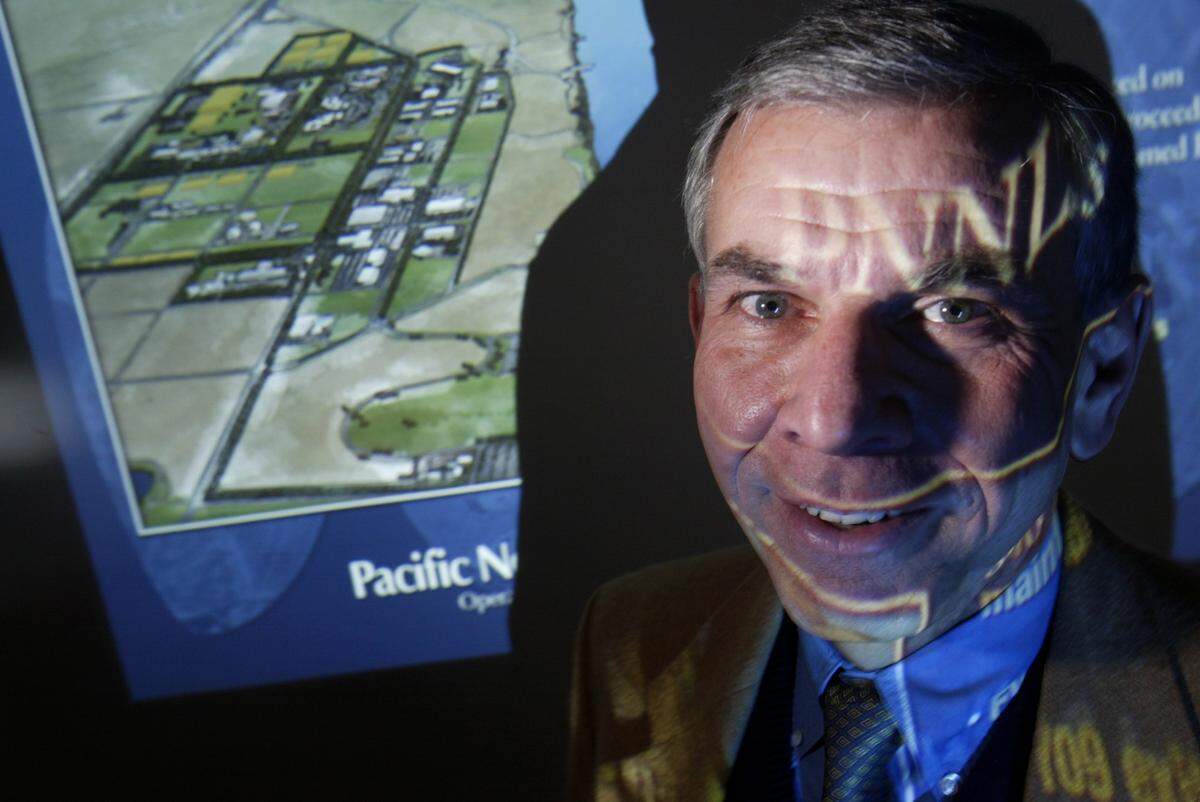 Shown is this photo from 2005, Mike Lawrence, deputy director for campus development at Pacific Northwest National Laboratory, was guiding planning for development of the new parts of PNNL’s campus in Richland.