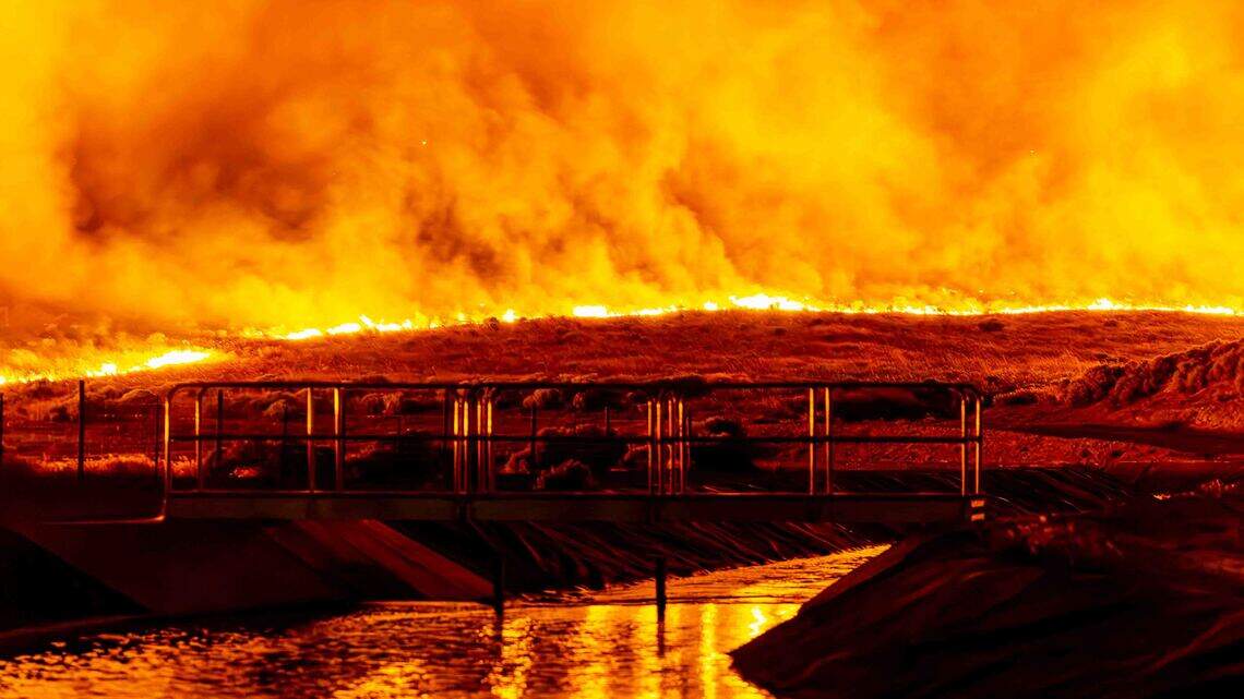 Evacuations lifted after 600-acre Nine Canyon Fire south of Tri-Cities