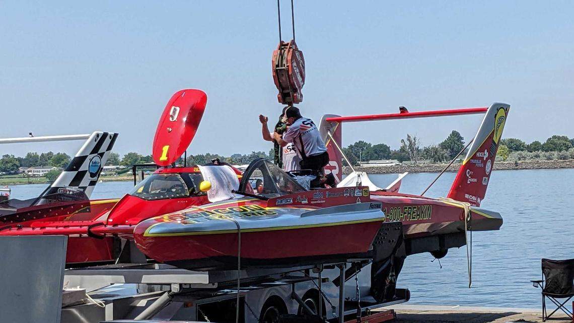 Dangerous river levels cancel unlimited hydro racing 1st day of Tri-Cities Water Follies