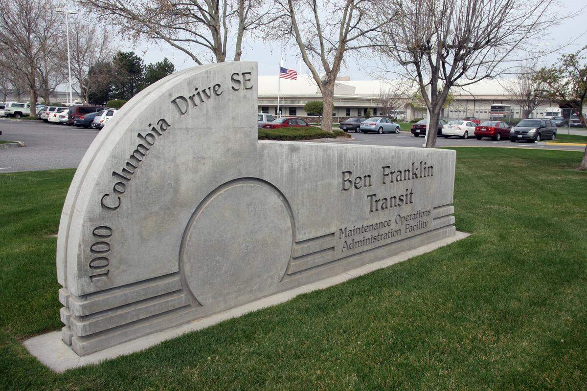 Ben Franklin Transit agreed Monday to reinstate its taxi-feeder service with an on-demand Dial-A-Ride system.