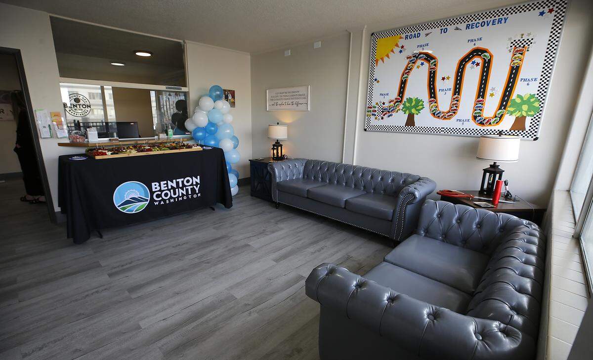 The Benton County Adult Drug Court celebrated the opening of their new office at 901 S. Auburn St. in Kennewick Friday with a ribbon cutting ceremony.