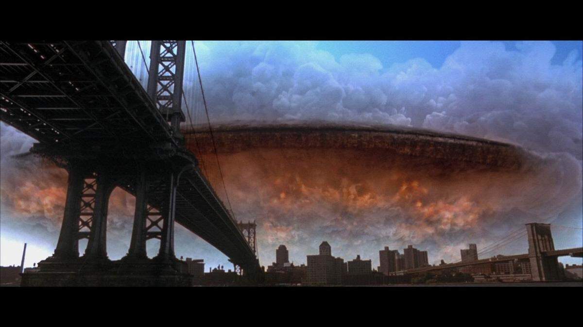 “Independence Day” (1996) is one of Mr. Movie’s all-time favorite films.