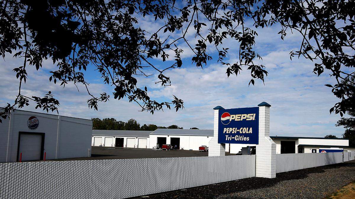 An expansion is planned of the Pepsi Bottling Group at 2525 W. Hopkins St. in Pasco.