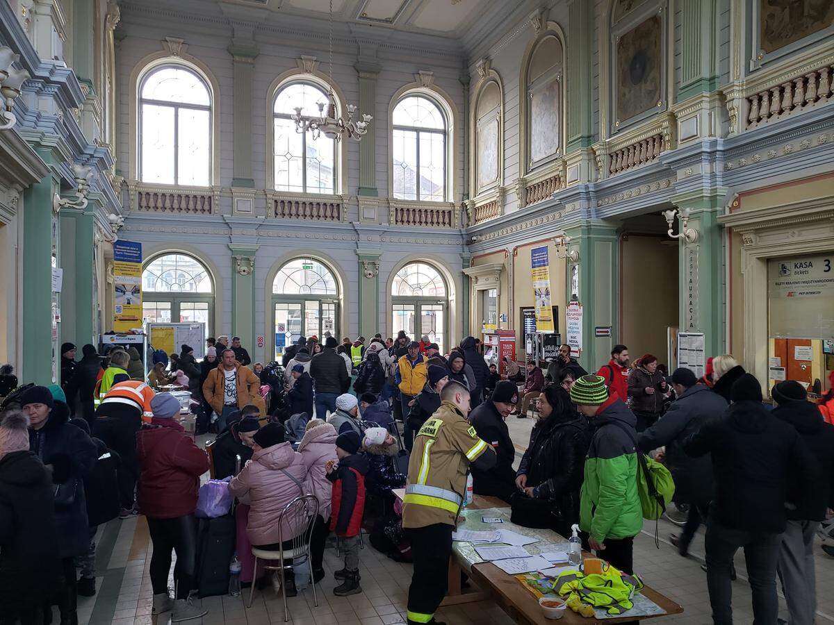 The train station in Przemyśl, Poland, the town where former Pasco Mayor Matt Watkins has volunteered to help feed refugees from Ukraine.