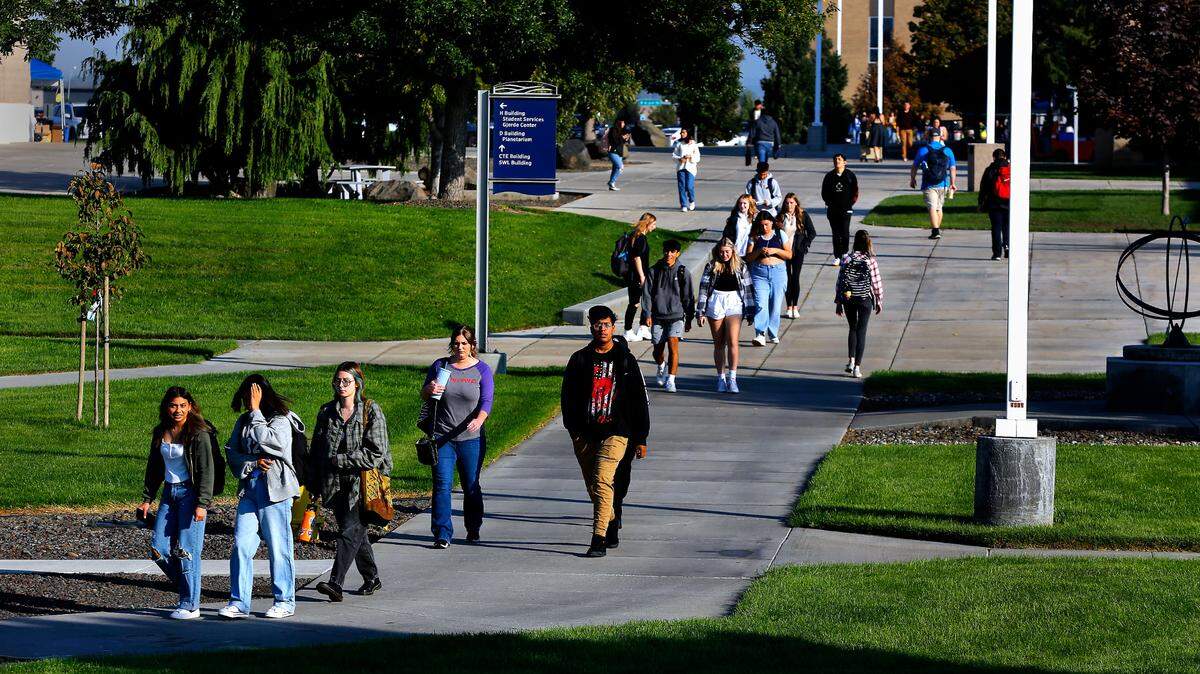 Students walk across the Columbia Basin College campus in Pasco on the first day of fall classes in this 2022 file photo.