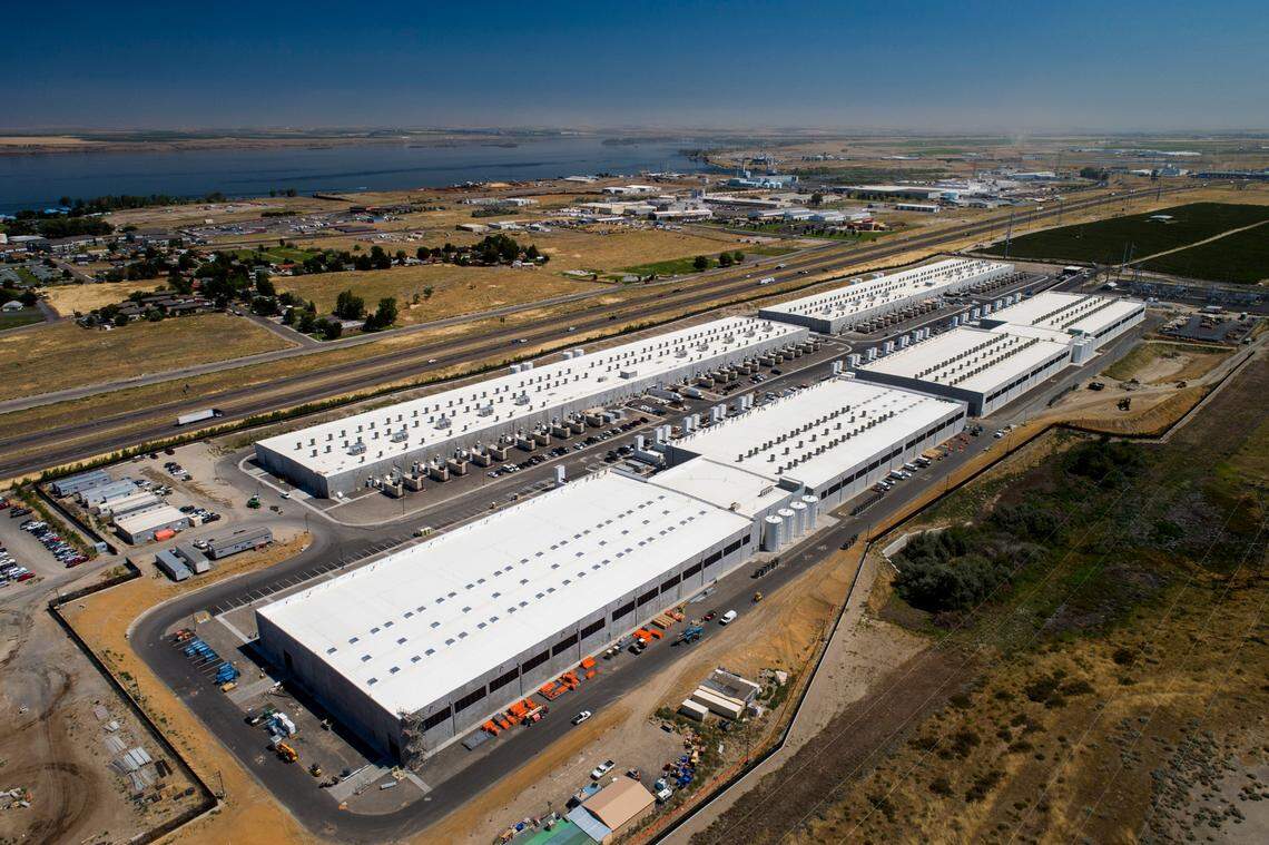 An aerial view of an Amazon data center in Boardman, OR on Tues., July 12, 2022.