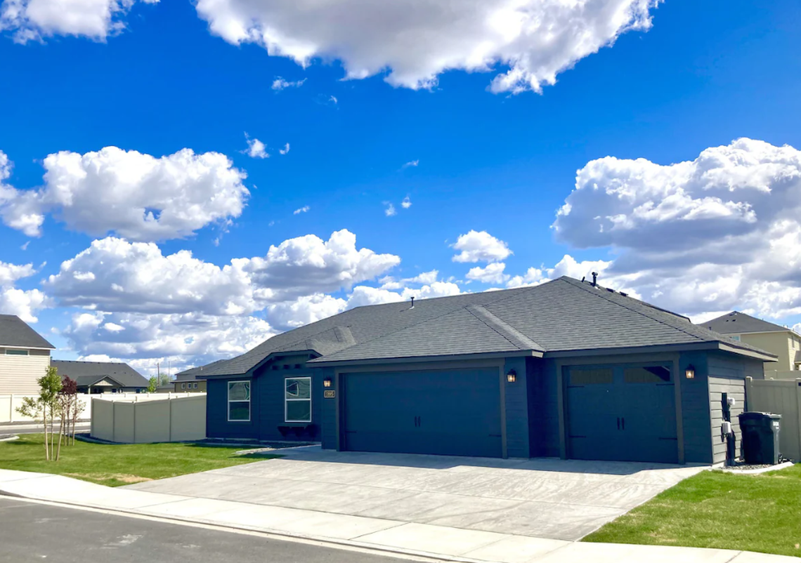 Exterior photo for the Brand New House Built in 2021 Vrbo listing.