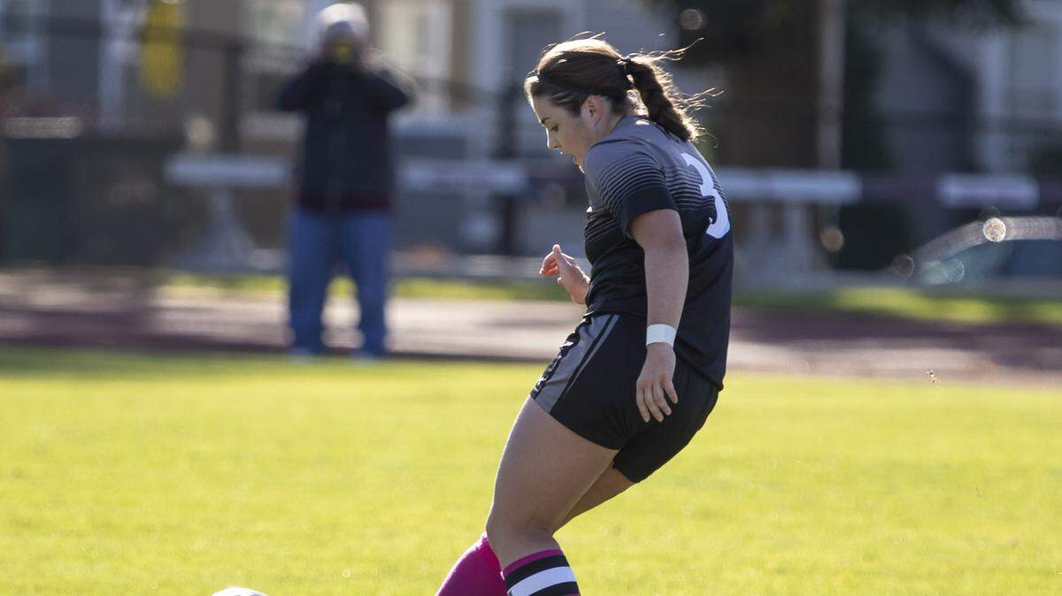Southridge alumna Brianna Hunting is in consideration for the NCAA Woman of the Year Award. The nominee for Pacific Lutheran University has a list of awards under her belt.