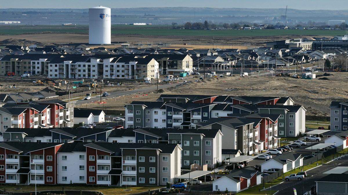 There are an estimated 6,800 current licensed rental units in Pasco, with an additional 2,000 expected in 2025.