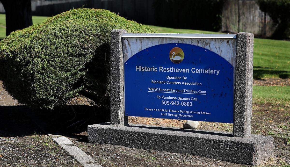 The Resthaven Cemetery in Richland has a cemetery marker labeled Jane Doe from September 1986.