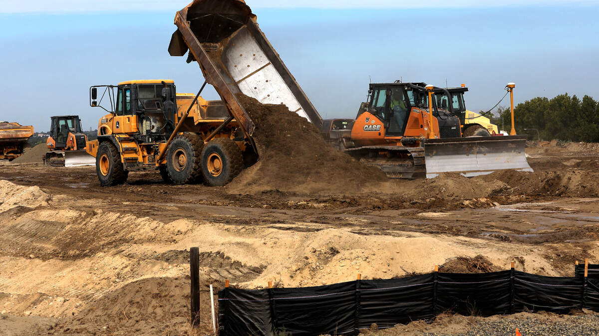 What’s being built there? Extended-stay hotel, BBQ restaurant, new Starbucks & more