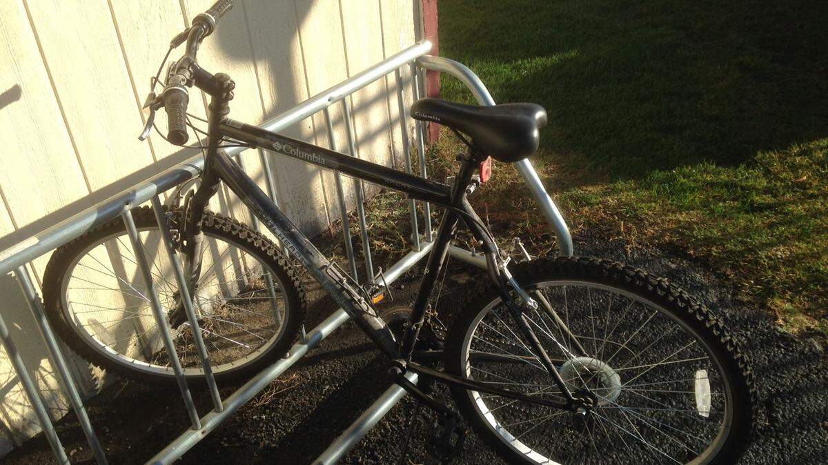 Kennewick police caught a alleged shoplifter after he stole this bicycle from outside a Kennewick business.