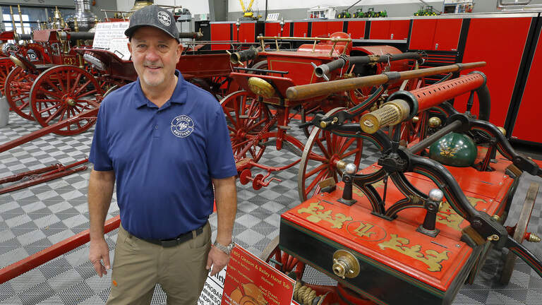 Pasco auction house finds new homes for Western WA collector’s vintage fire engines