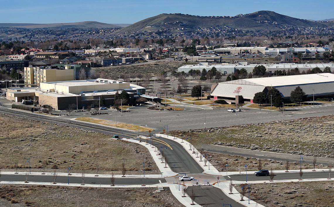 The city of Kennewick and its public facilities district break ground on a $71.3 million expansion of the Three Rivers Convention Center.